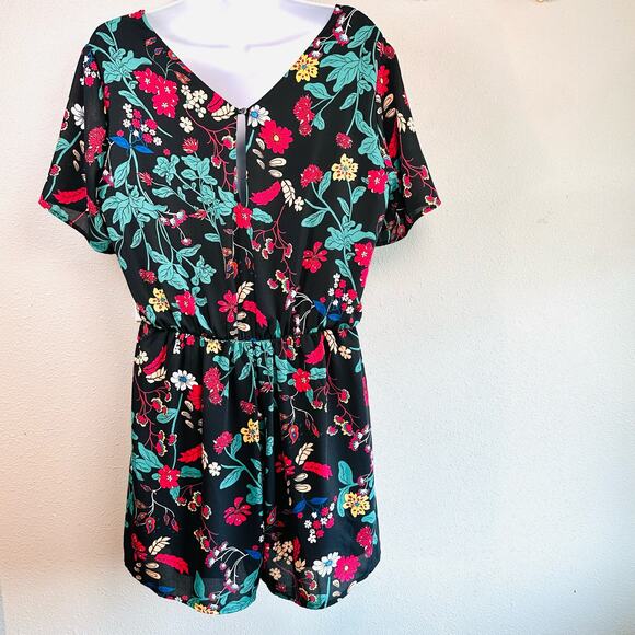 Sienna Sky Womens Size Large Black Floral Short Sleeves Lined Romper/Jumpsuit - Picture 8 of 11